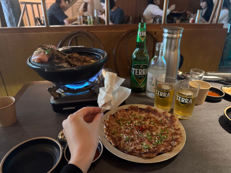  종각역 모임 술집 맛집 아리계곡 종로점 추천메뉴 원조닭전골 닭고기 육전 흑임자 오이무침 먹고 온 솔직후기