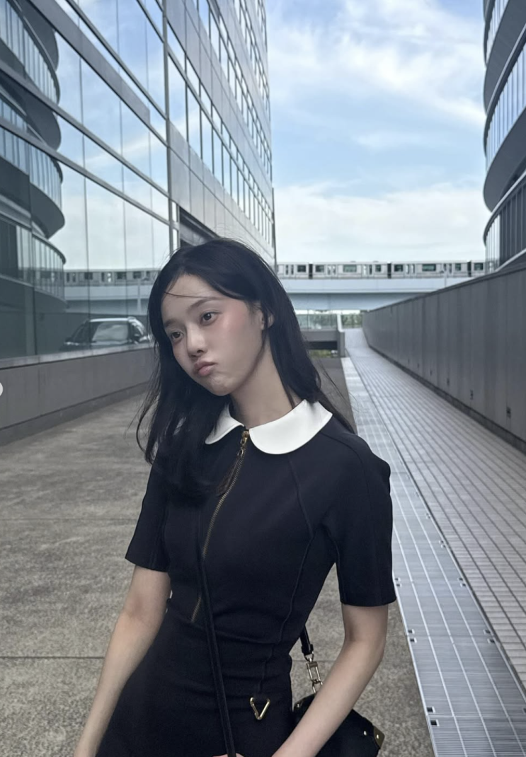  [셀럽 패션] 윈터, 자다 일어나 공항 런웨이 접수?! 머리부터 발끝까지 루이비통 공주님 패션