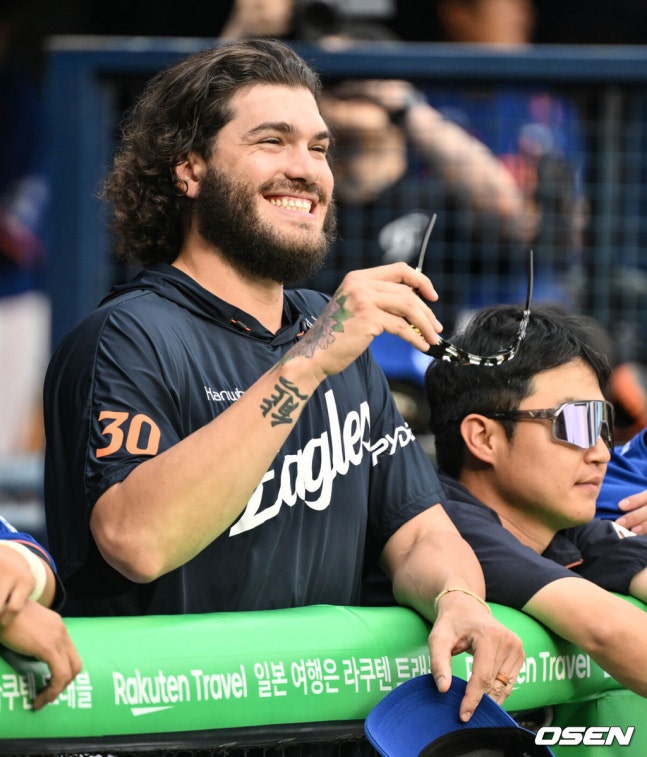 코디 <b>폰세</b>, KBO 최초 ‘개막 15연승’ + <b>무패 다승왕</b> 역사... 