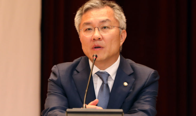 광복절 특별사면, 최강욱은 검찰총장 내정설도 있는데 … ;;