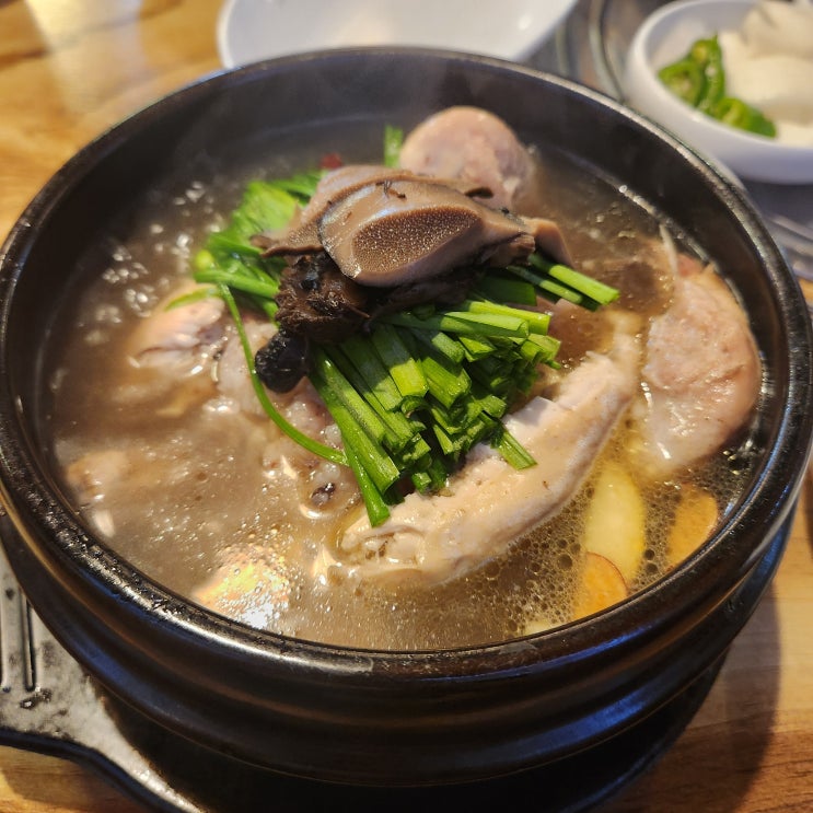  광진구 군자역맛집 삼계탕으로 몸보신하기 좋은 '기와집 능이백숙삼계탕 본점'