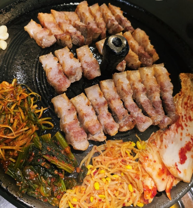  [김해동상동]믿고 먹는 미나리 삼겹살 맛집 '목구멍 김해점'