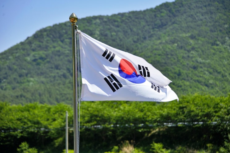 [광복 <b>80주년</b> 특별 기획] 8월 15일 <b>광복절</b>의 의미와 <b>태극기</b>에... 