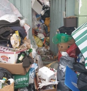 저장강박증 뜻, 증상, 치료, 극복 방법