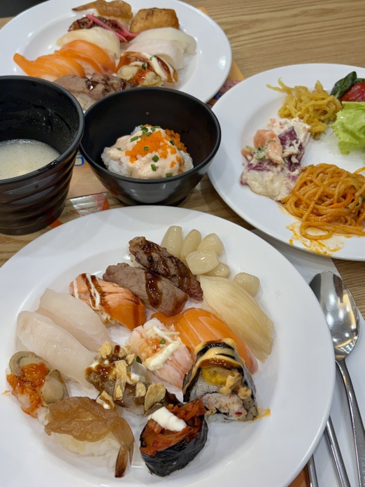  춘천 쿠우쿠우 초밥 뷔페 맛집 주말 가격 방문 후기