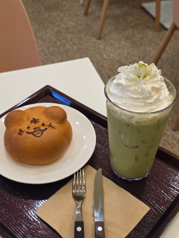  세류사거리 카페, 바나타이거 말차라떼+크림 추가 인절미호랑이단팥빵 맛집 추천