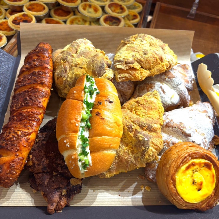  잠실 롯데월드몰 팝업 / BTS 슈가 & 나혼자산다 빵맛집 왓어브레드 크로찌 오픈런 후기