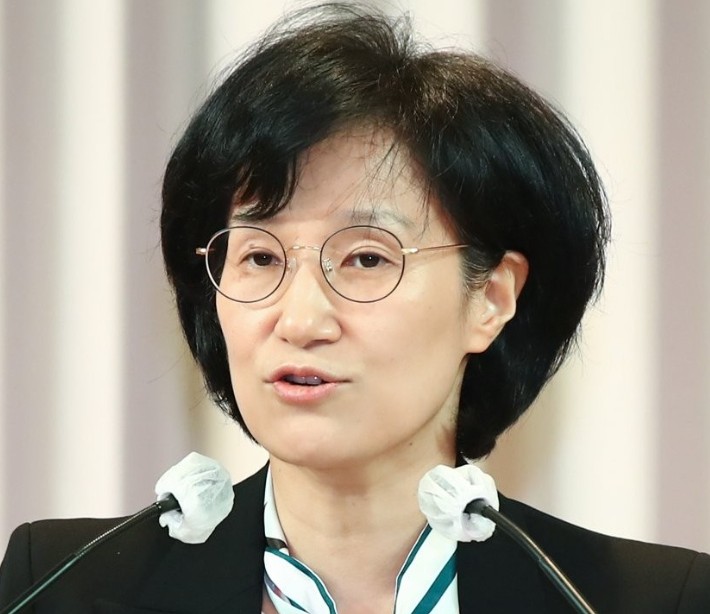 낙마 여가부 장관 후보에 <b>원민경</b> 변호사...더 세진 인사 검증... 