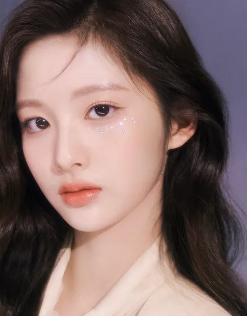 엔믹스 설윤 NMIXX 설윤, 얼굴 천재? 알고 보면 더 놀라운 '육각형 아이돌'의 모든 것[나이,본명....