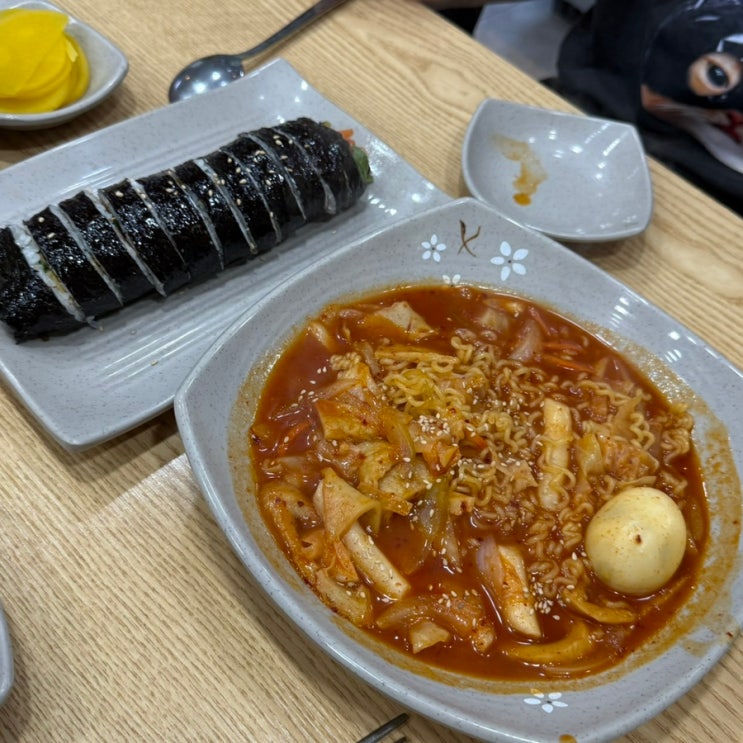 [월곡역 맛집] 동덕여대 분식집 가성비 맛집 <사보르김밥 월곡점> 내돈내산