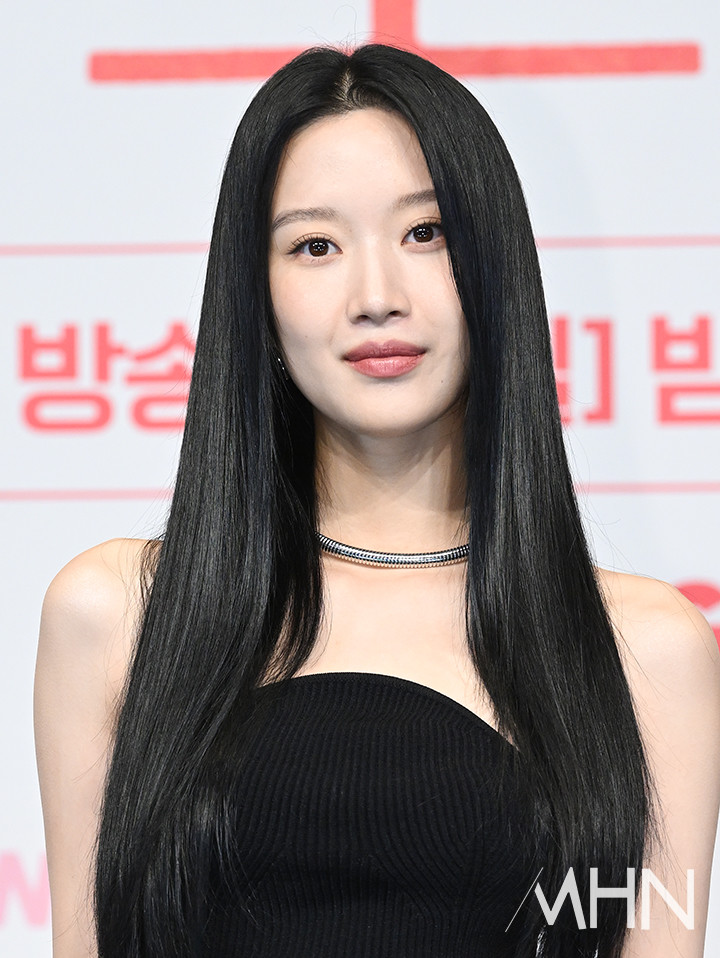 <b>문가영</b>, ‘<b>스틸하트클럽</b>’ 단독 MC로 밴드 서바이벌 첫 도전…