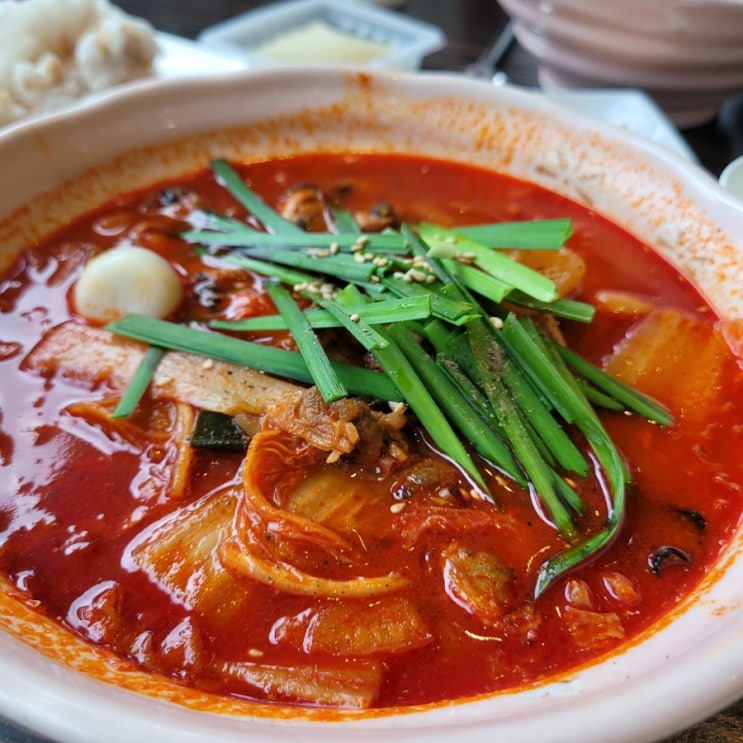  송파나루역맛집: [짬뽕지존 송파점]후기/ 주민피셜 짬뽕 맛집! 해장에 딱! 국내산 고춧가루에 조개껍질 없어서 먹기 편해요!