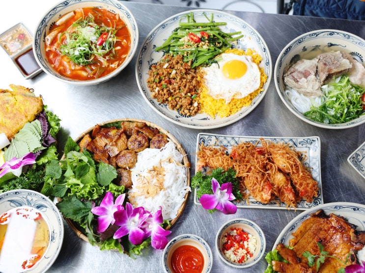  다낭 한시장 근처 맛집 2곳 곱창 쌀국수 한식 배달 주방
