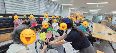  고양시 일산동주간보호센터 함박웃음으로 시작하는 아침~