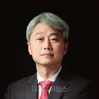 [공유] <b>전한길</b> <b>경고조치</b>? 김근식은 반드시 제명시켜야