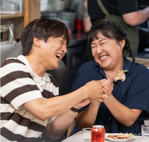 <b>핸썸가이즈</b> <b>이수지</b> 첫사랑 고백, 첫사랑 오빠, 내 감성 길러준... 