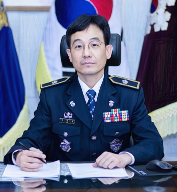 <b>서울구치소장 교체</b>, 김도형 신임 <b>구치소장</b>.