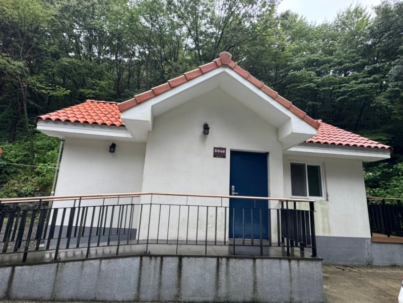 [남해 여행] 국립남해편백자연휴양림 후박나무 1박2일 후기 + 숲속의 집 상세사진, 명당추천