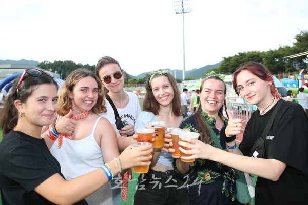  제3회 강진하맥축제, 시원한 맥주·드론쇼와 캠핑촌으로 즐기는 이색체험 한자리