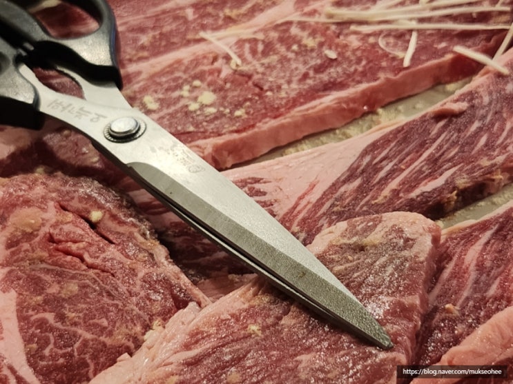  노량진 고깃집 합리적인 곳 찾소? 영흥정육식당 소고기
