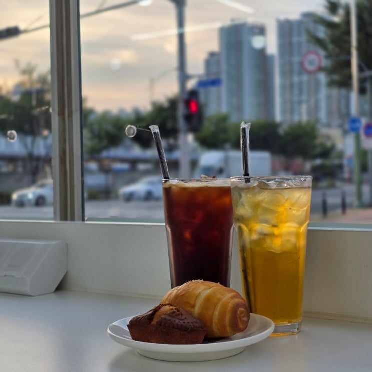  대구 동구 각산역 카페 In time to coffee , 정성깃든 수제디저트카페