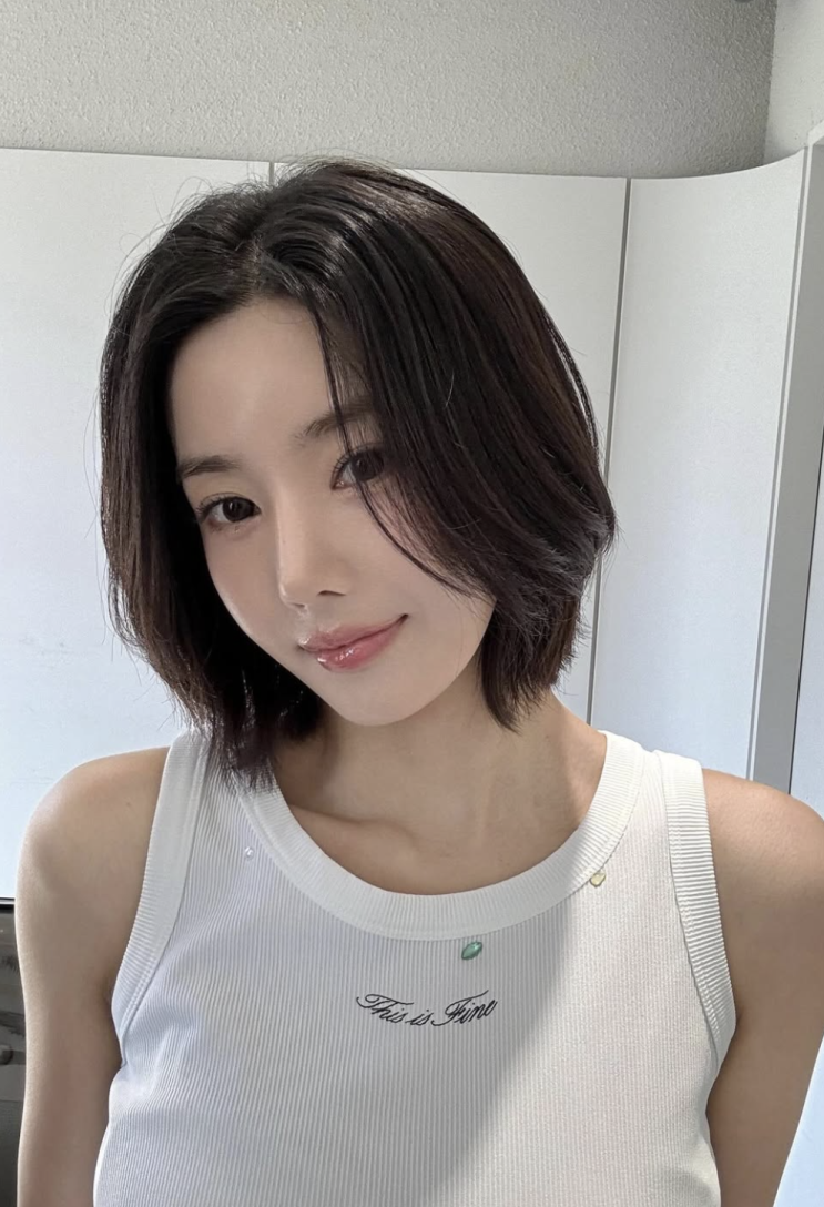  [셀럽 패션] 권은비 패션 따라잡기 렌즈와 나시까지 전부 공개