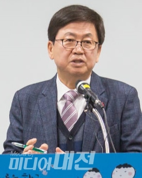 이 대통령, <b>교육부 장관</b>에 <b>최교진</b> 세종시교육감 <b>임명</b>