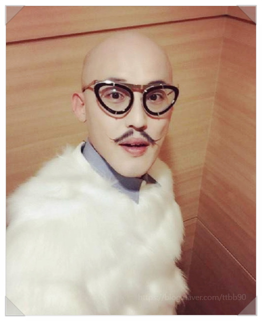  디자이너 황재근 삭발 훈남 비주얼 개성 수염 민머리 다밀고 헬스트레이너로 전업했나?