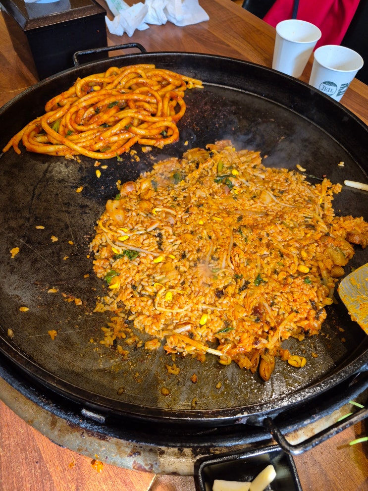  [춘천 동면] 웨이팅은 필수, 닭갈비에 닭우동 그리고 볶음밥까지 즐기는 철판닭갈비 맛집 <우성닭갈비 본점>