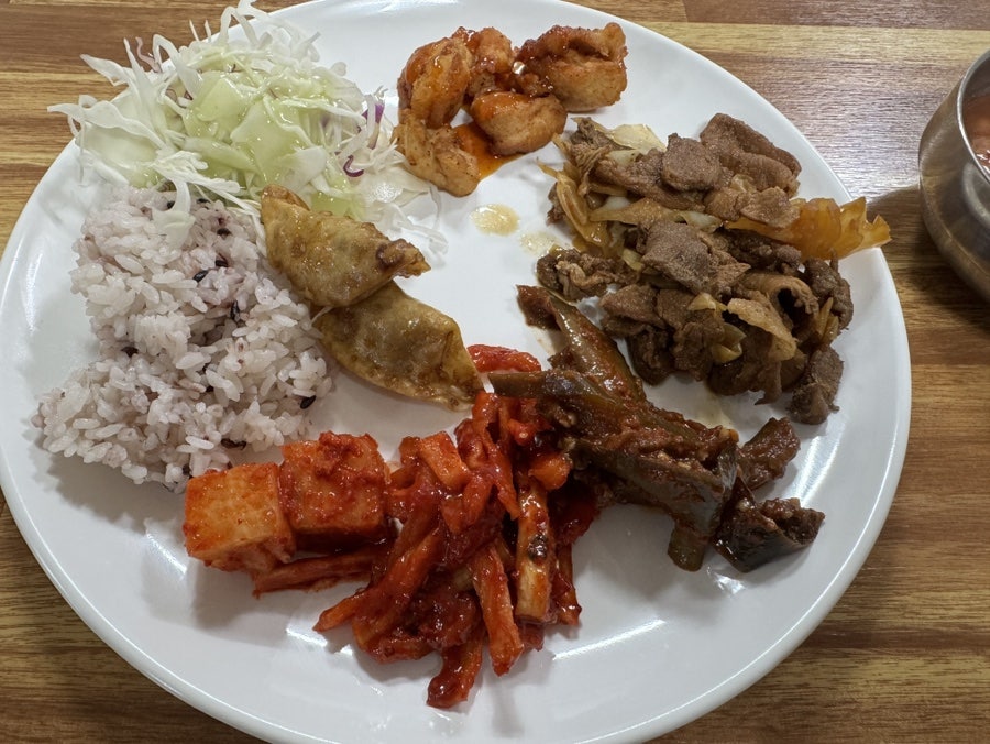 들밥한식뷔페 사진 1