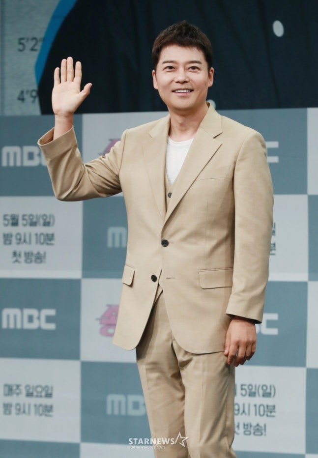 <b>전현무</b>, “5년 안에 <b>결혼</b> 못하면 비혼 선언”…진심 어린 고백... 