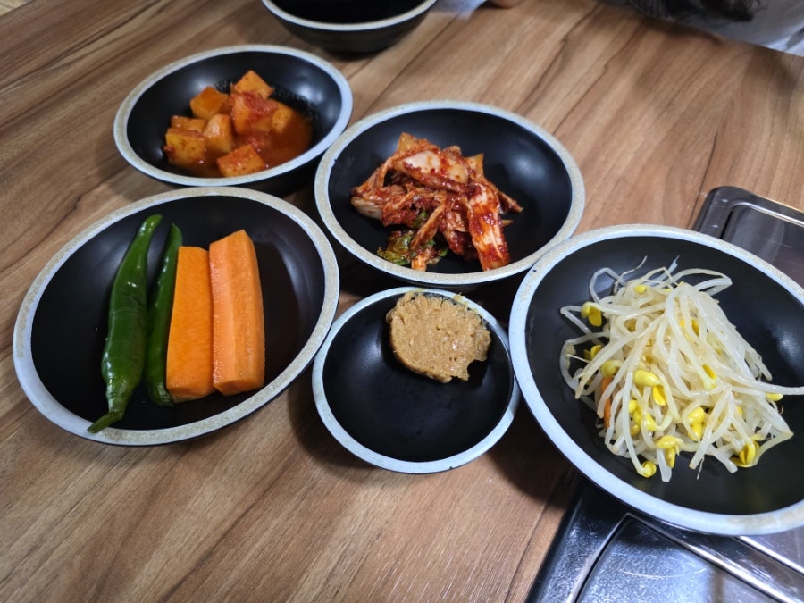 첨단돌솥감자탕 효천점 사진 4
