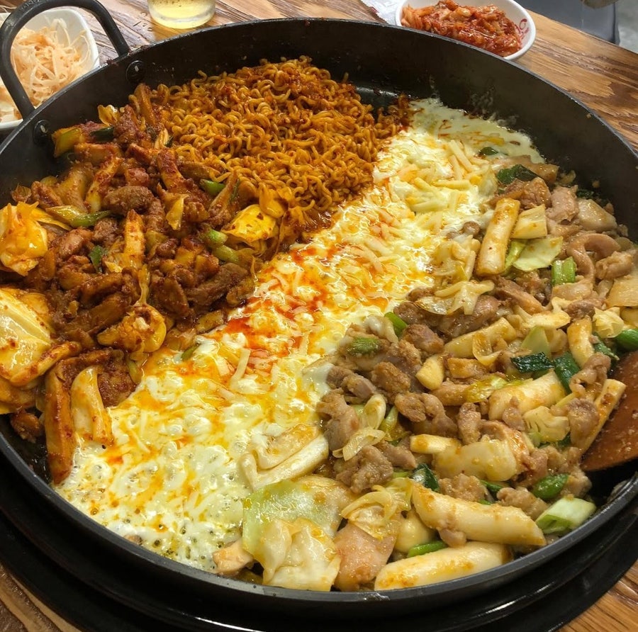 유가네닭갈비 울산대점 사진 2