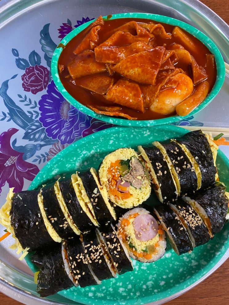  군산 시장김밥 2호점 군산청년몰맛집 다양한김밥종류 키토김밥 참치김밥 소세지김밥 유명한 군산김밥맛집 군산여행맛집 전통시장점심 구역전종합시장