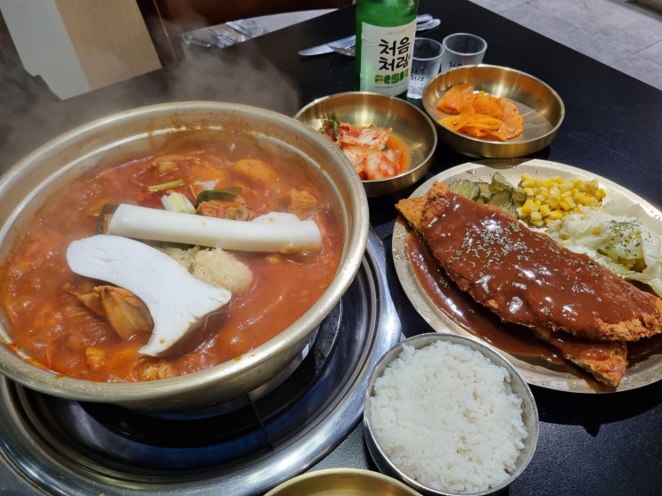  두정역맛집 계문점 칼칼한 묵은지와 마늘이 매력적인 천안닭도리탕