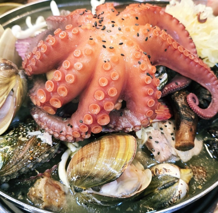  [진해]무더운 날씨 원기회복에 탁월한 진해 보양식 맛집 '솔천가든'