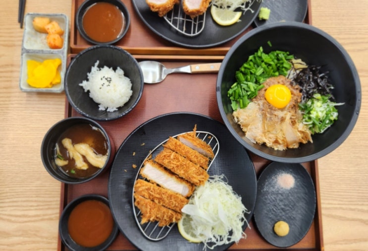 가산퍼블릭 맛집 삼백돈 돈가츠 가산퍼블릭점 점심 혼밥 마제소바 추천
