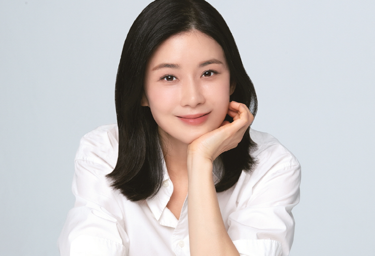 이보영 지성 남편 자녀 가족 몸매관리 다이어트 인스타 왓츠인마이백 식단 멀티비타민 탈모 ....