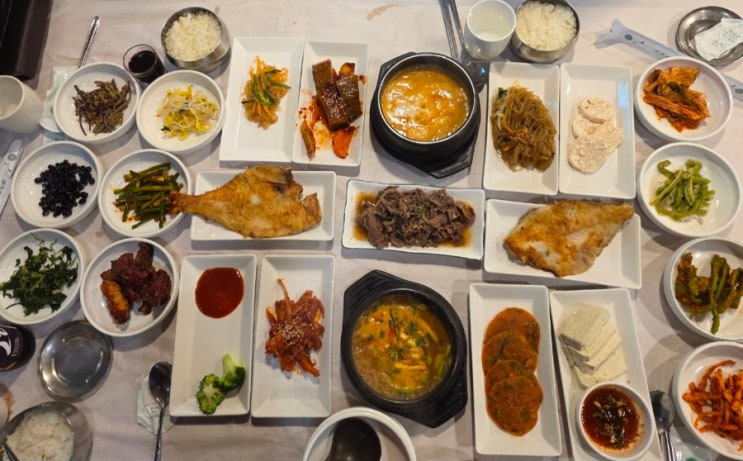  충주 수안보 맛집 한정식 한상차림 향나무식당