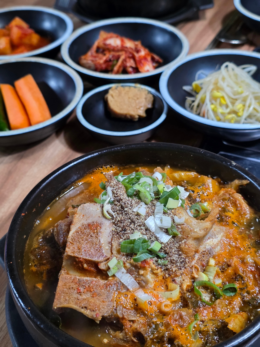 첨단돌솥감자탕 효천점 사진 6