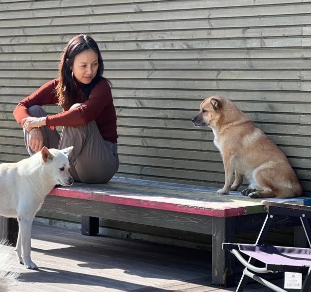 <b>이효리</b>, 암 말기 반려견... 투병 끝에 <b>이별</b> “잘 가라 우리 <b>석삼이</b>”