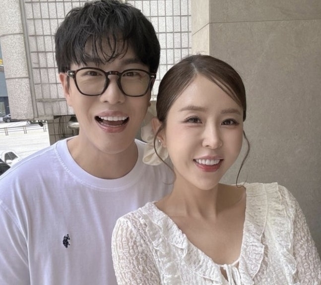 “신지 예비신랑 <b>문원</b>, <b>악플러</b> 고소…허위사실 유포 강력 <b>대응</b>”
