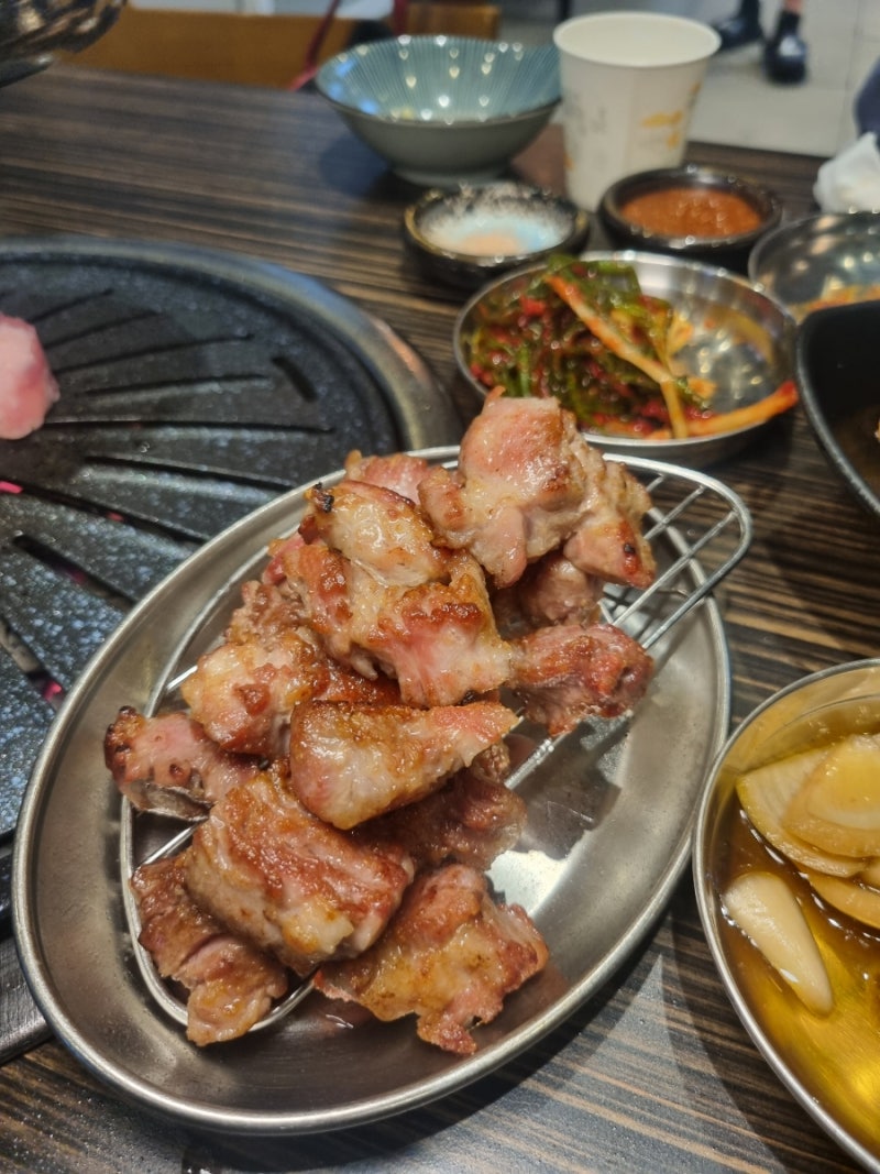 율량동맛집 철이네 꽃삼겹 율량 본점 청주 맛집 10위 안에 드는 이유