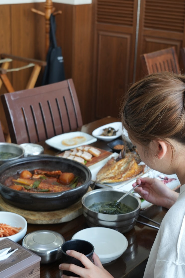  제주공항 근처 맛집 토끼와거북이 정갈한 제주공항 갈치조림