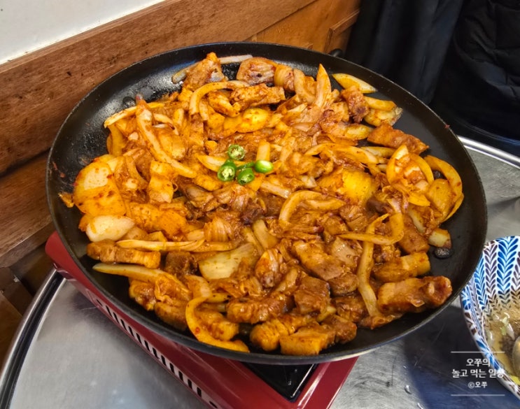  [수원 성균관대역 맛집] 정통집 수원성대점 / 돼지김치 구이, 특미 볶음밥 추천
