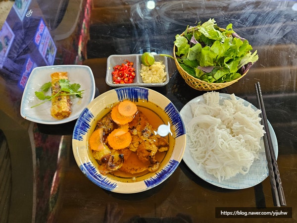  다낭 분짜 맛집 Pho Bat Da 현지 로컬 식당