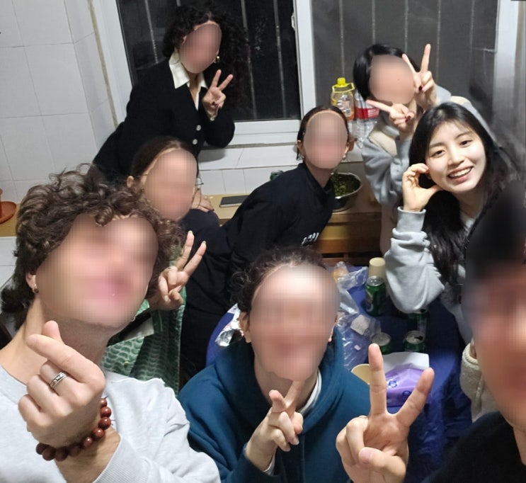  유학생활 현실후기:  외국인 친구들과의 저녁