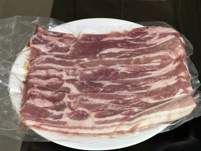 수입 삼겹살 한근 500g 우리 가족 부담 없는 가격으로 즐기는 미트퐁