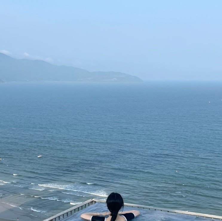  다낭 미케비치 호텔 추천 치크랜드 객실 수영장 루프탑 내돈내산