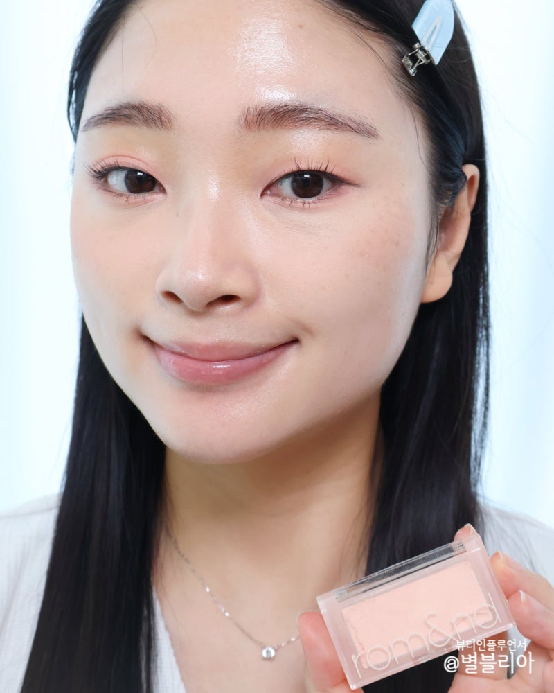 아일릿 원희가 선택한 올리브영 블러셔 추천 롬앤 웜톤 블러셔 애프리콧 밀크